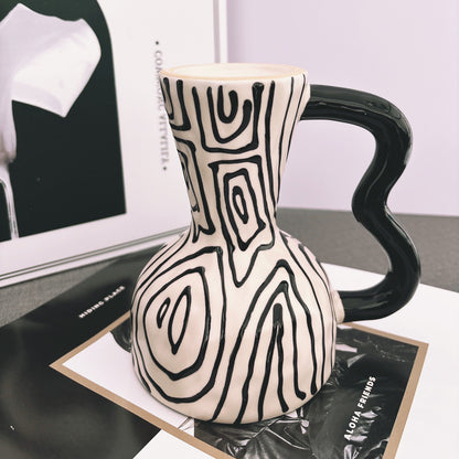 Slim Ceramic Mug with Black & White Stripes – Fashionable and Sleek Coffee Cup