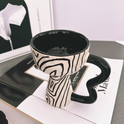 Slim Ceramic Mug with Black & White Stripes – Fashionable and Sleek Coffee Cup