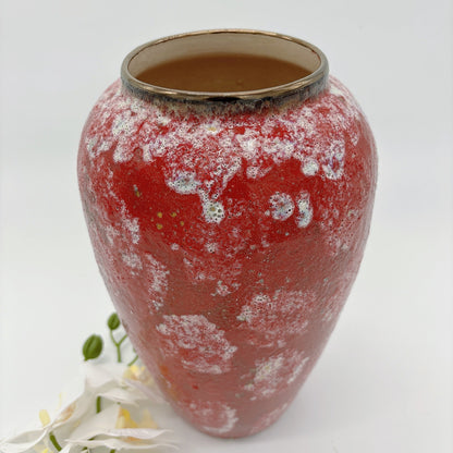 Fashionable Red Frosted Ceramic Oval Vase – Stylish Home Décor