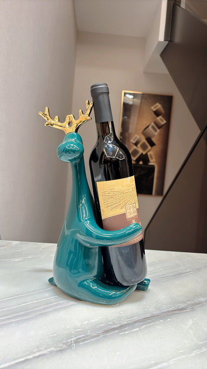 Labyrinth wine holder