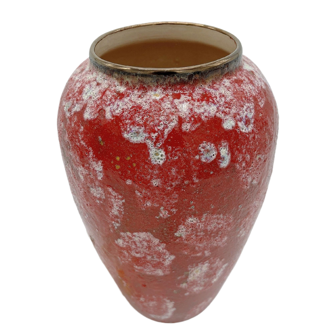 Fashionable Red Frosted Ceramic Oval Vase – Stylish Home Décor